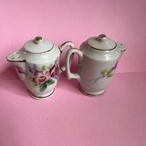 Vintage Mini Teapot Shaped Salt & Pepper Shakers - Picture 5 of 12